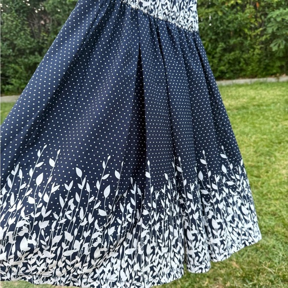 Vintage Dress in Navy and White. Handmade Size 2 or X-Small - Picture 4 of 6